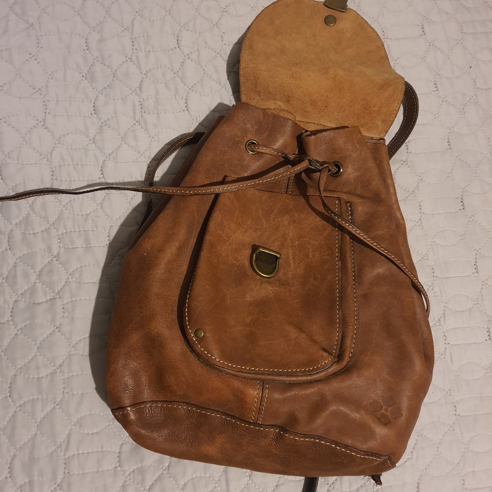 Patricia Nash Italian Leather Backpack Tan Convertible Flap Drawstring Casual - Picture 9 of 13